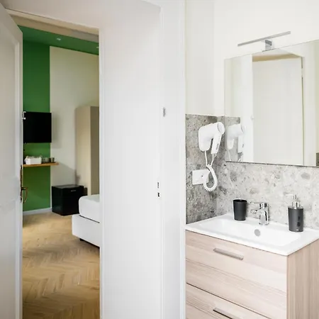 Tarsia 42 4* Νάπολη